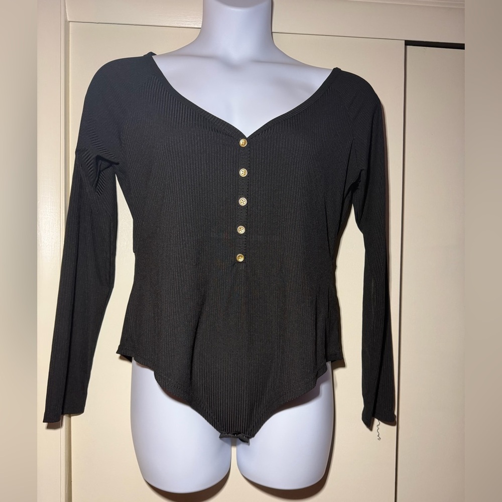 Long Sleeve Ribbed Henley Bodysuit Black 1XL NWOT lightweight